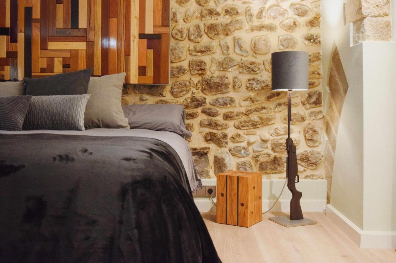 Keldomenech Bed&Art Luxury Apartment For Art Lover Besalu Exterior photo