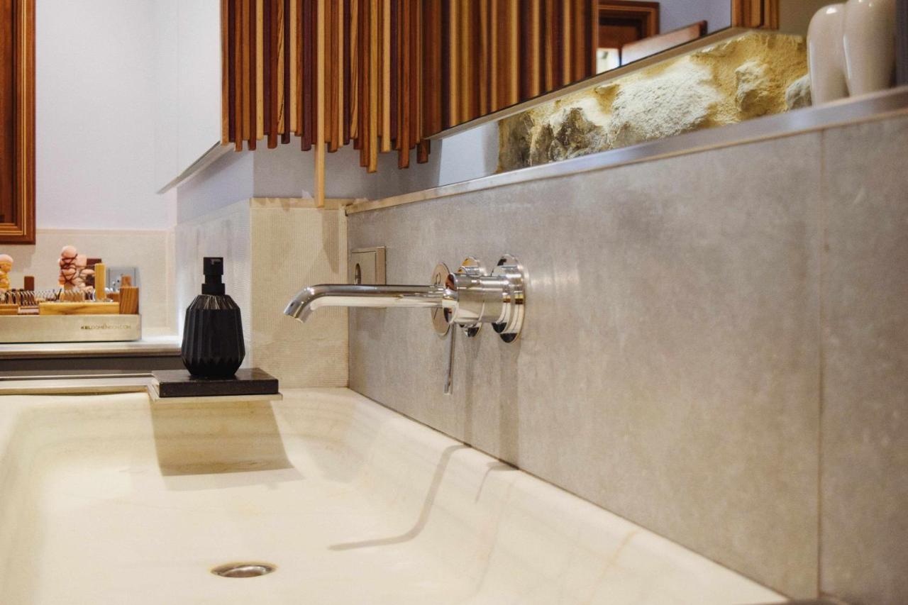 Keldomenech Bed&Art Luxury Apartment For Art Lover Besalu Exterior photo