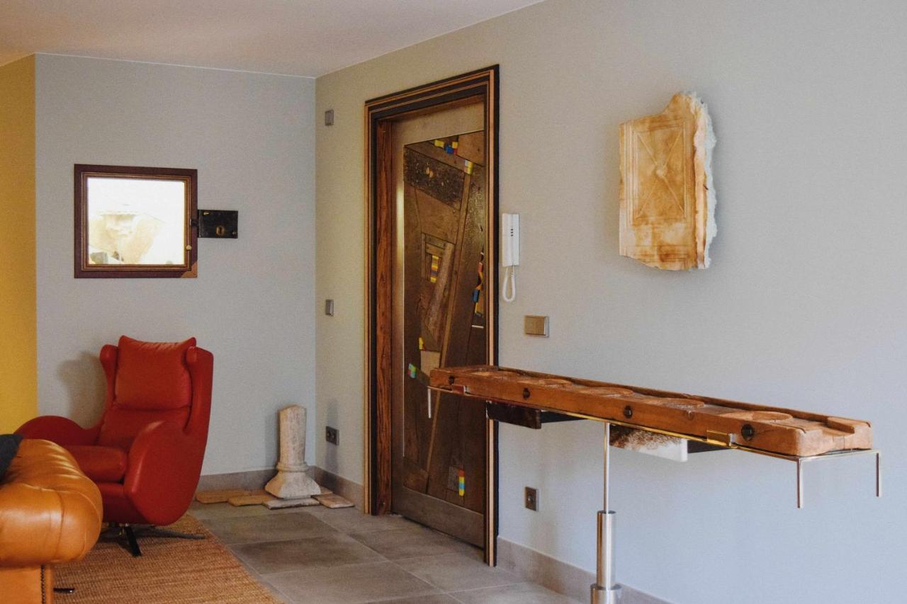 Keldomenech Bed&Art Luxury Apartment For Art Lover Besalu Exterior photo