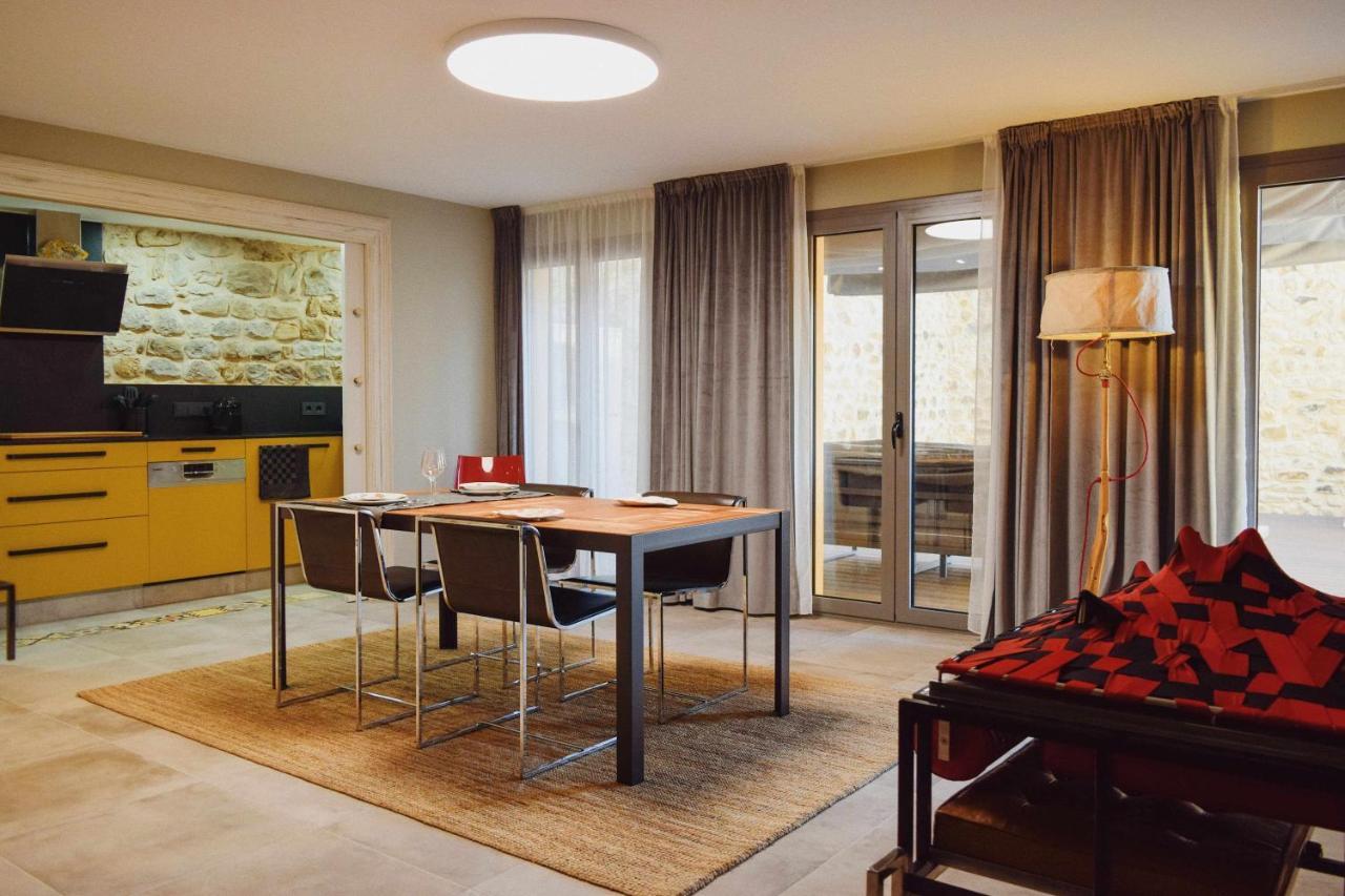 Keldomenech Bed&Art Luxury Apartment For Art Lover Besalu Exterior photo