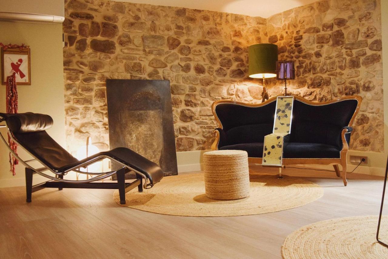 Keldomenech Bed&Art Luxury Apartment For Art Lover Besalu Exterior photo